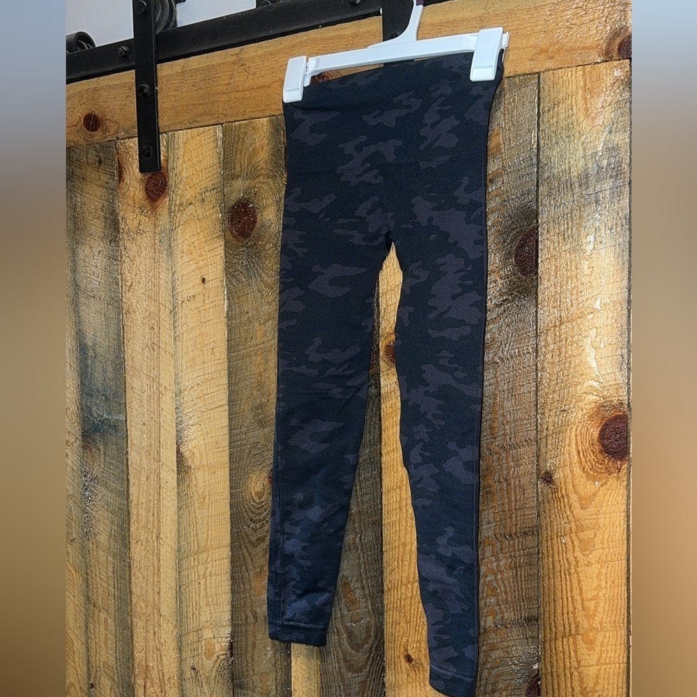 Camo spanx leggings